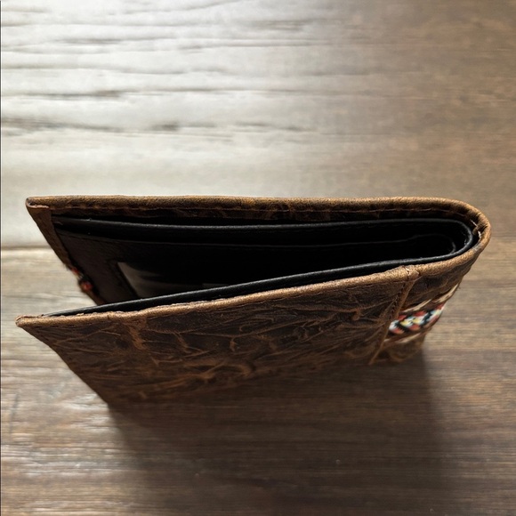 Justin Bi-fold Horse Hair braid on textured genuine leather,RFID,3 card,2 bill - Picture 7 of 14